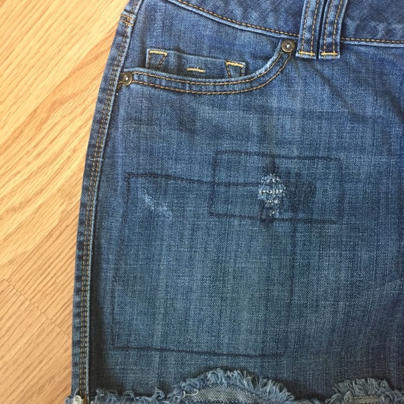 a.n.a denim skirts with distressed stitching - Picture 5 of 8